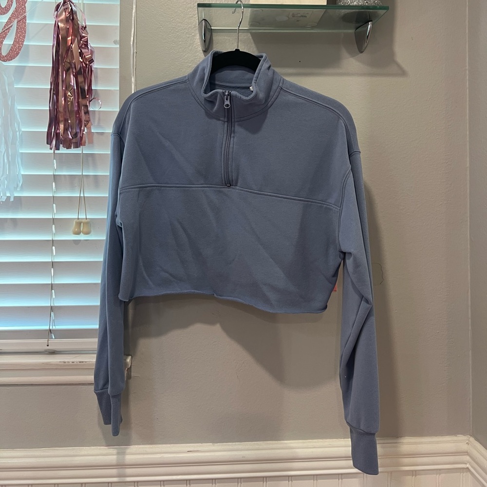 PacSun quarter zipped cropped pull over